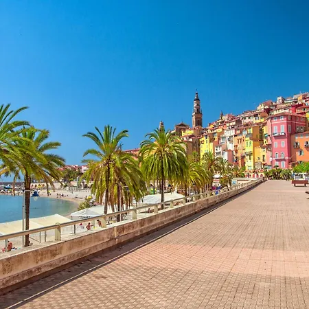 Eden Palace 3 200M From The Promenade - Happy Rentals *