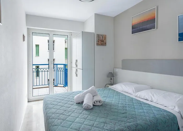 Apartment Eden Palace 3 - Happy