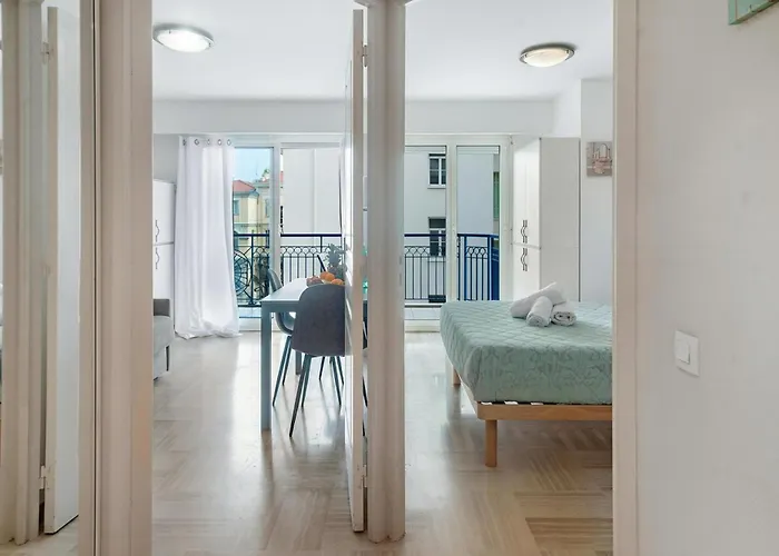 Eden Palace 3 - Happy *