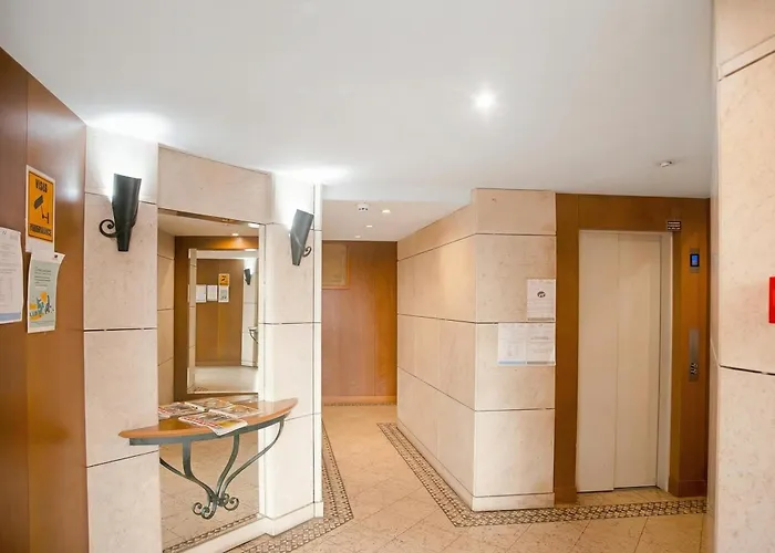 Eden Palace 3 - Happy *